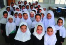 آموزگاران: ریاست معارف کابل بست‌های معلمی را می‌فروشد