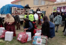۱۸۰۰ خانواده بیجا شده در بلخ، کمک‌های غذایی و زمستانی گرفتند
