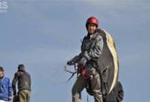 چترباز افغانستانی: آرزویم چترسواری  بر فراز کوه‌های افغانستان است