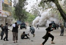 حمله مهاجمان انتحاری  به شعبه کابل بانک در پکتیا