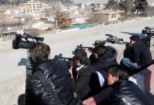 سفیر امریکا به طالبان:  از تهـدید خبـرنگاران دست برداریـد