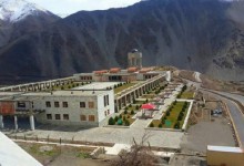 پیشنهاد غنی برای ساخت کتابخانه در آرامگاه قهرمان ملی افغانستان چه بود؟