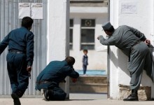 مردم افغانستان در دو سنگ آسیاب / جمهوریت قلابی یا امارت طالبی؟
